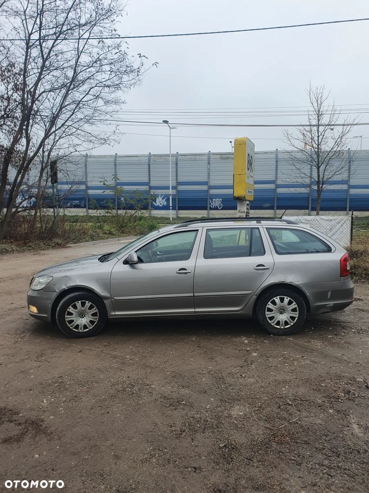Skoda Octavia 1.6 TDI Ambiente - 3