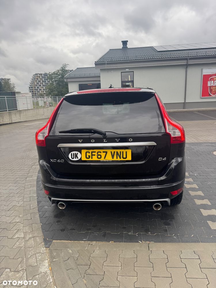 Volvo XC 60 D4 R-Design - 4