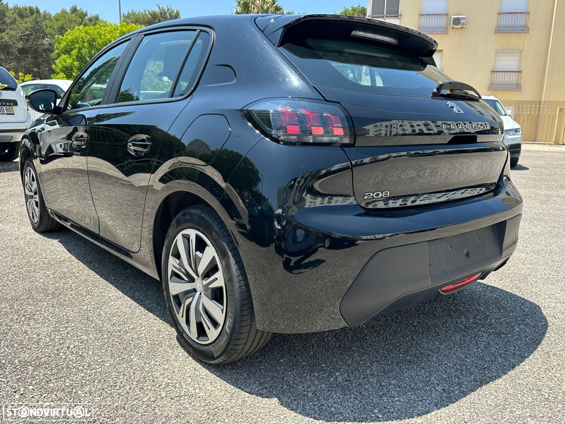 Peugeot 208 1.2 PureTech Active Pack - 8