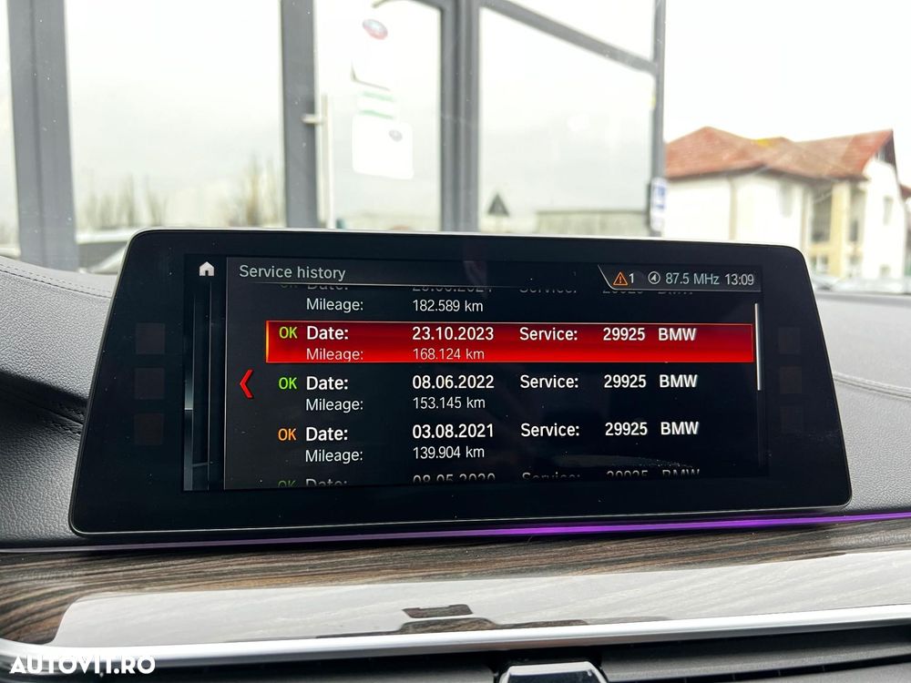 BMW Seria 5 530e AT PHEV - 39