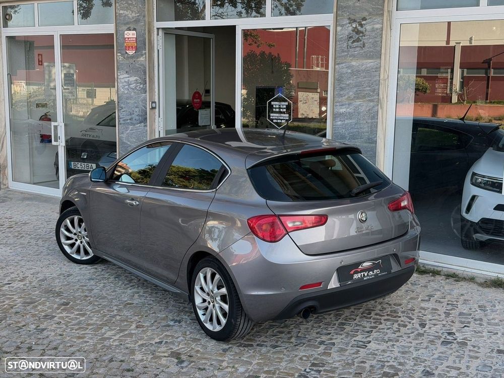 Alfa Romeo Giulietta 1.6 JTDM Distinctive 57X - 2