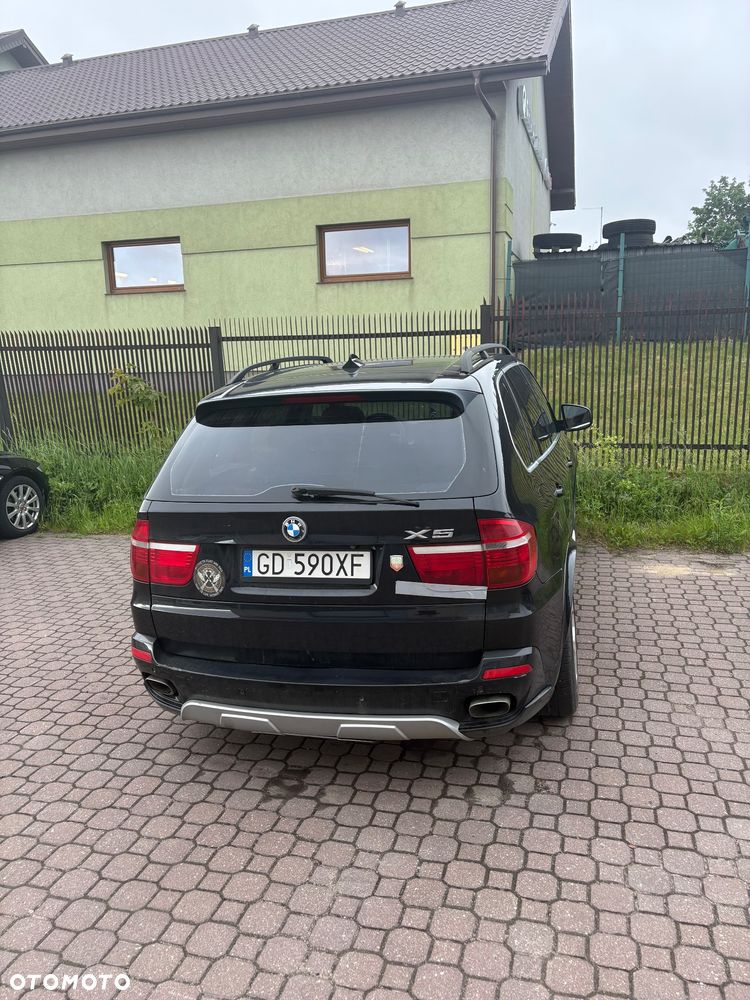 BMW X5 4.8i xDrive - 3