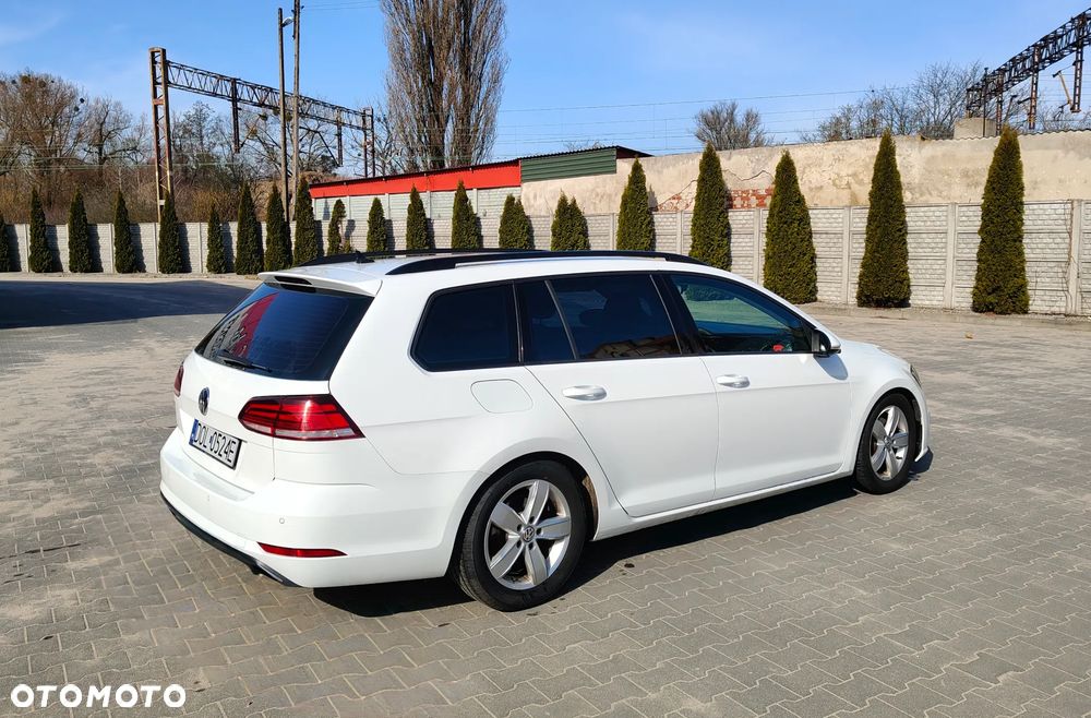 Volkswagen Golf 2.0 TDI (BlueMotion Technology) DSG Comfortline - 8