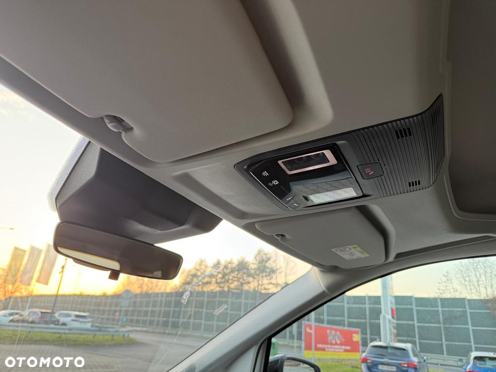 Volkswagen Caddy 2.0 TDI DSG - 25