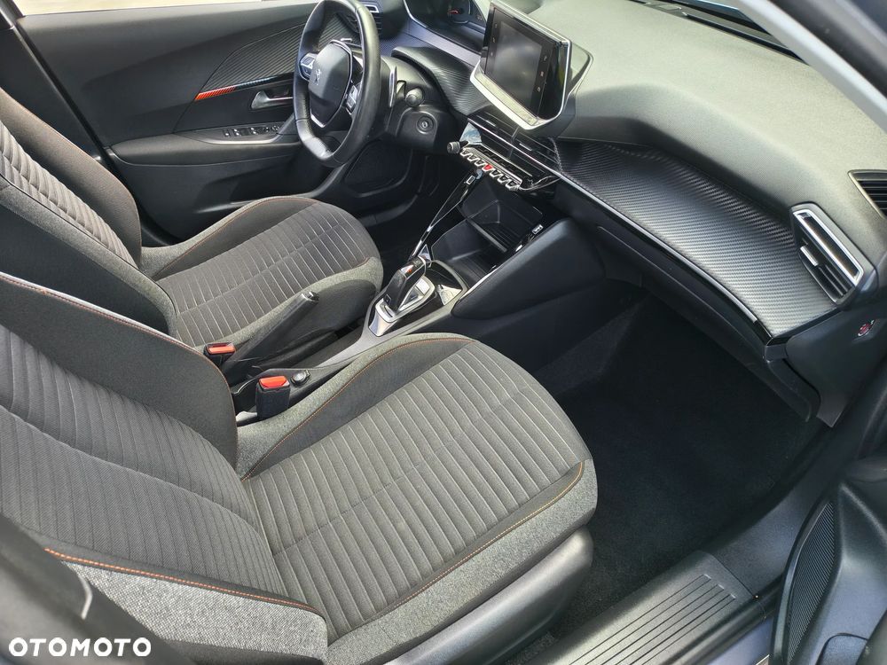 Peugeot 2008 1.2 PureTech Active Pack S&S EAT8 - 11