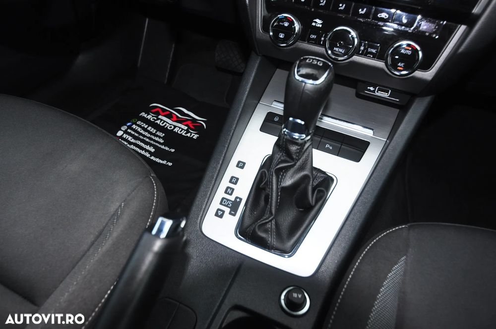 Skoda Octavia 2.0 TDI DSG Ambition - 22