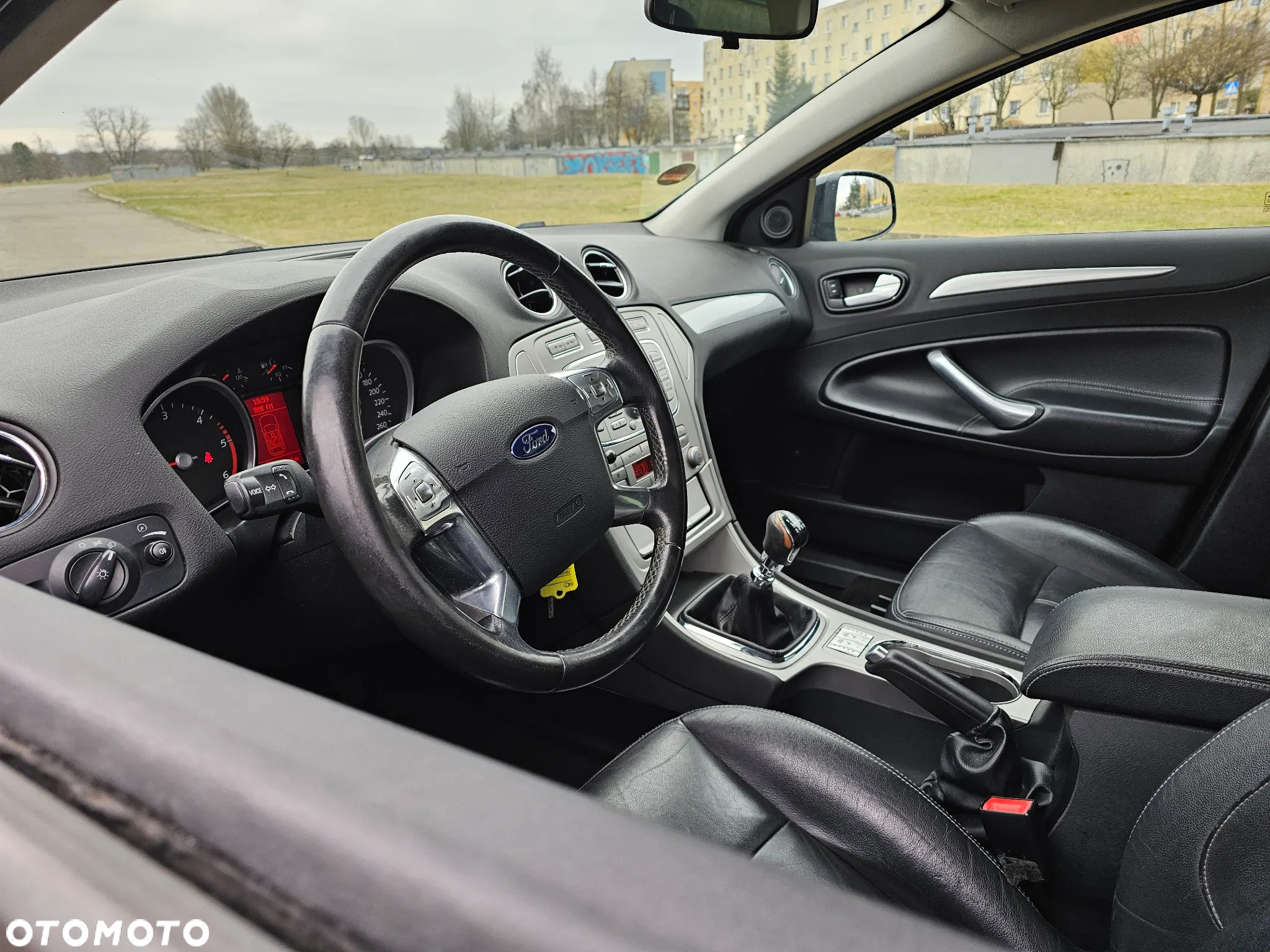 Ford Mondeo 2.2 TDCi Ghia - 31