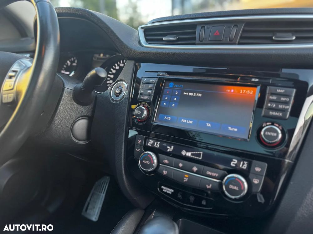Nissan Qashqai 1.6 DCI Xtronic TEKNA - 25
