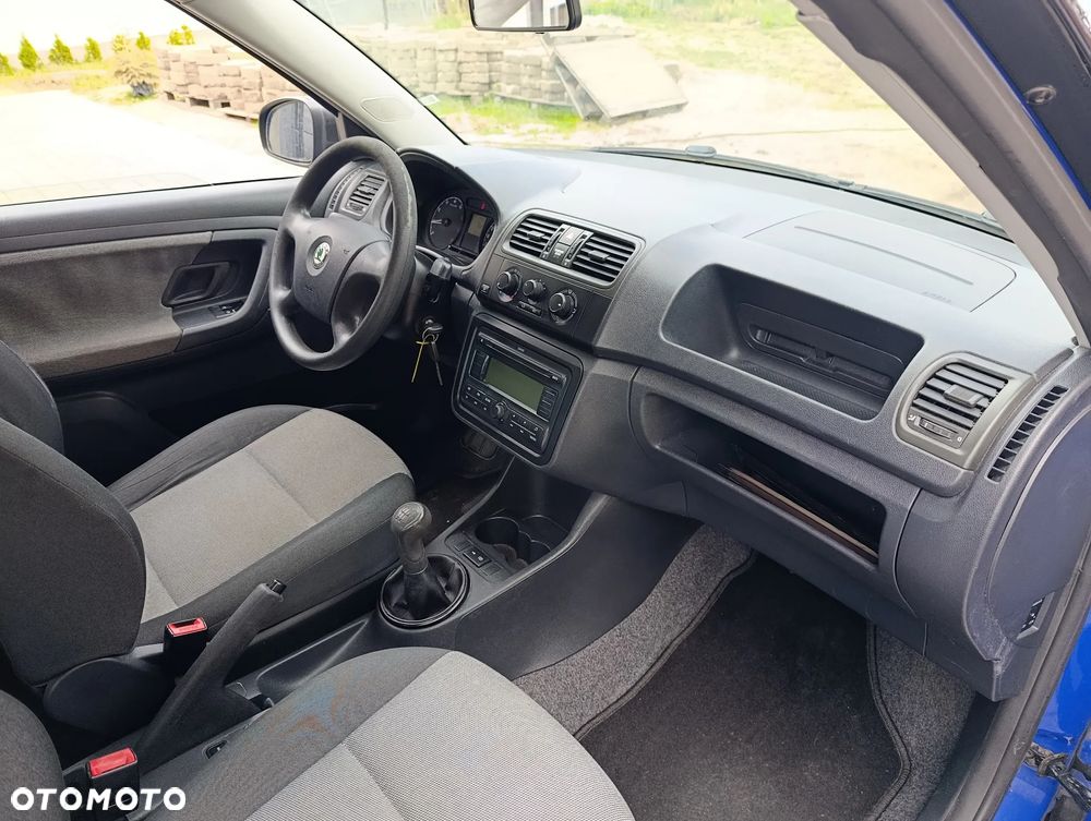 Skoda Fabia 1.2 HTP Ambition - 8