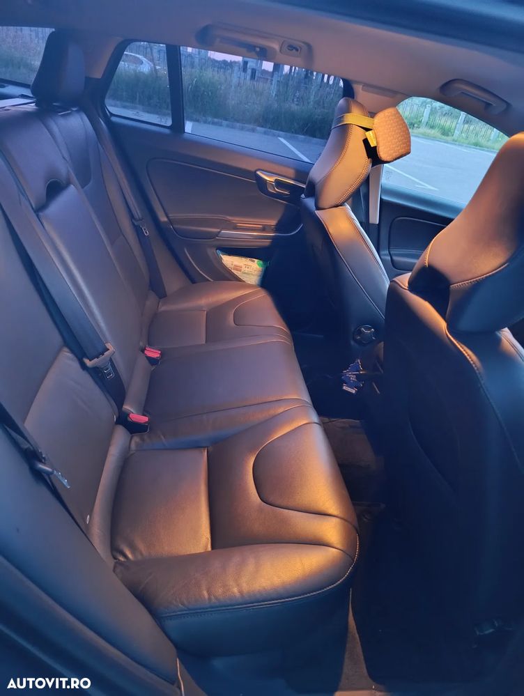 Volvo V60 D4 VEA Start-Stop Momentum - 10