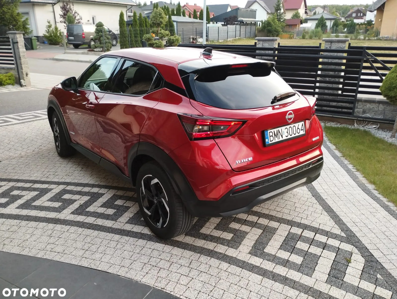Nissan Juke 1.6 Hybrid 4AMT Premiere Edition - 20