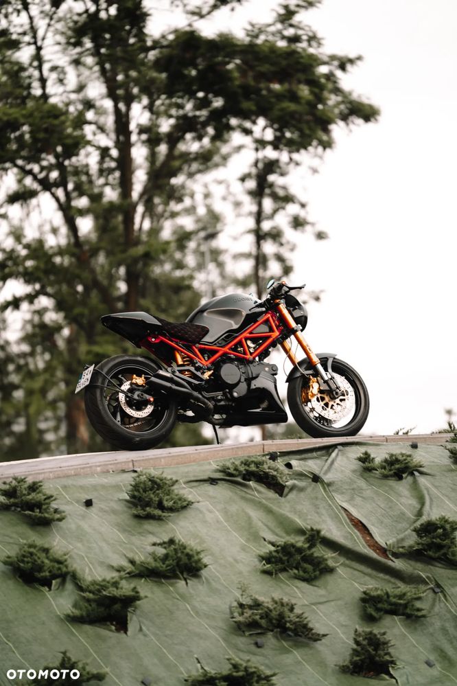 Ducati Monster - 22