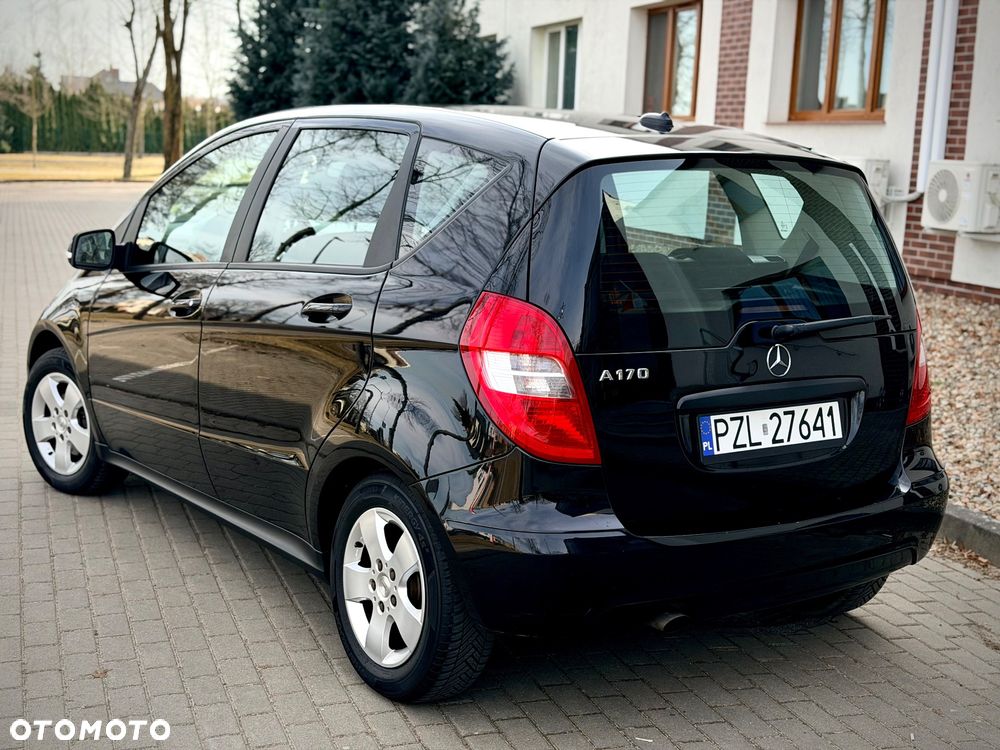 Mercedes-Benz Klasa A 170 BlueEFFICIENCY Elegance - 3