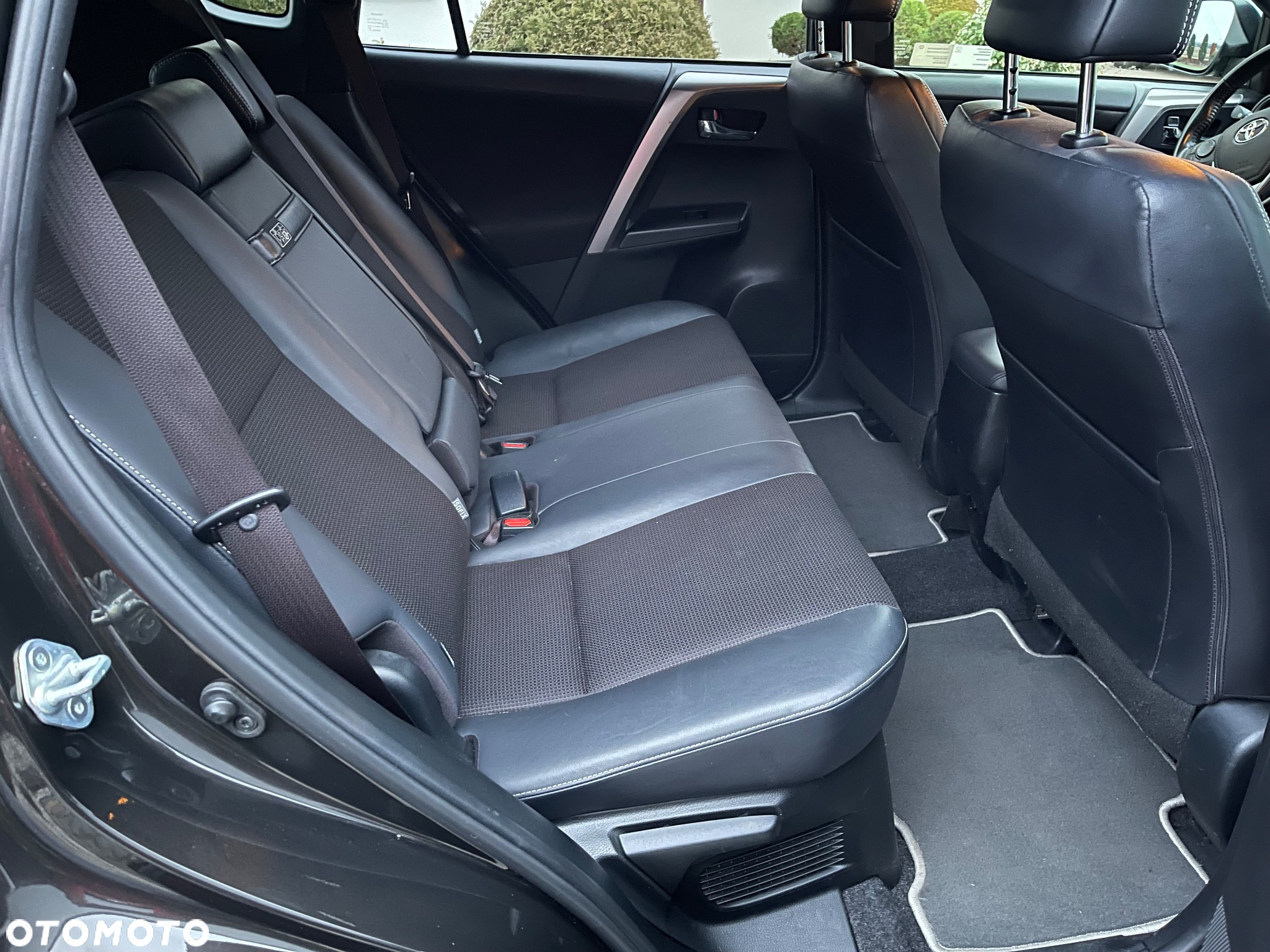 Toyota RAV4 Hybrid Prestige 4x4 - 17