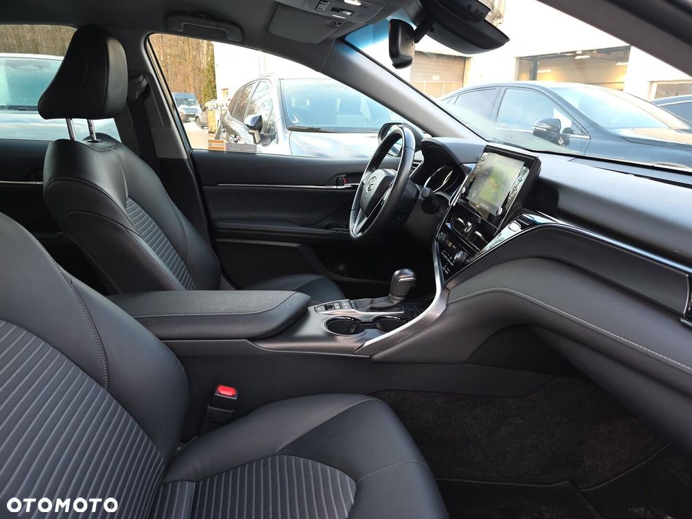 Toyota Camry 2.5 Hybrid Prestige CVT - 6