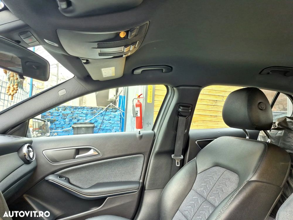 Mercedes-Benz GLA 200 d 4MATIC Aut. - 13