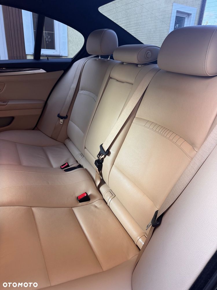 BMW Seria 5 535i - 19