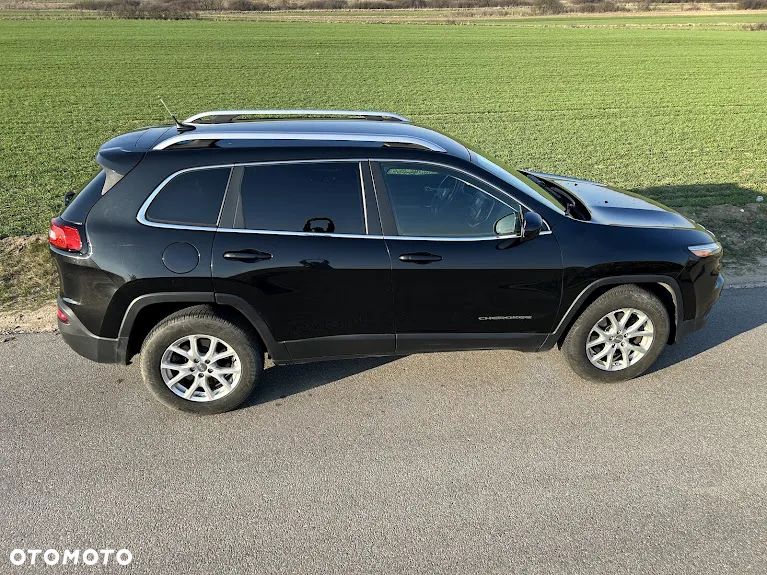 Jeep Cherokee - 5