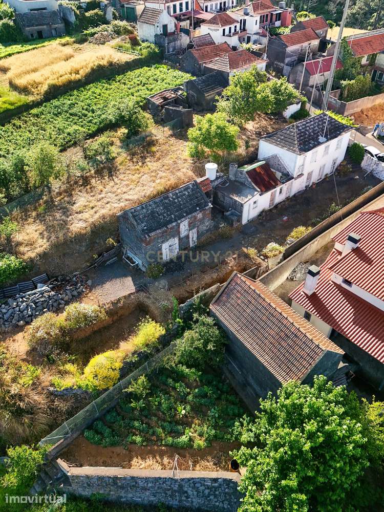 Casa Antiga para Recuperar em Fajã da Ovelha, Calheta - Grande imagem: 5/31