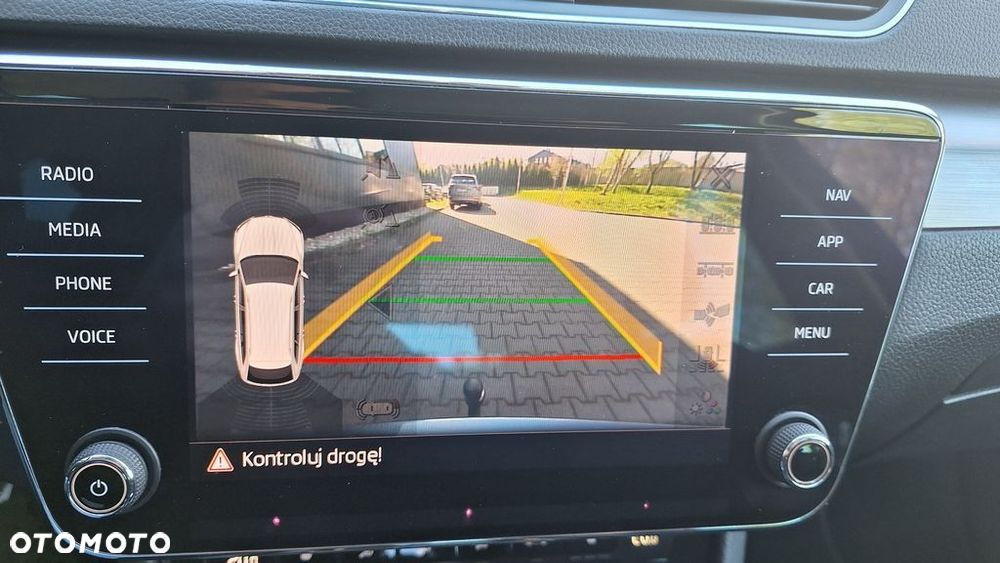 Skoda Superb 2.0 TDI SCR Style DSG - 31