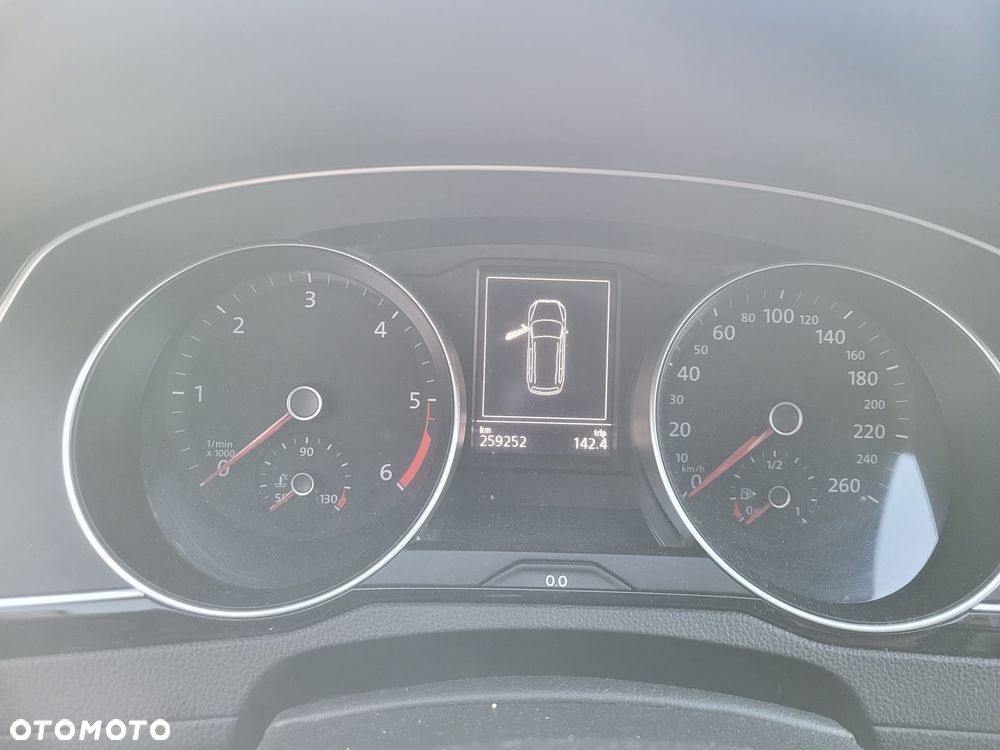 Volkswagen Passat 2.0 TDI (BlueMotion Technology) DSG Comfortline - 5