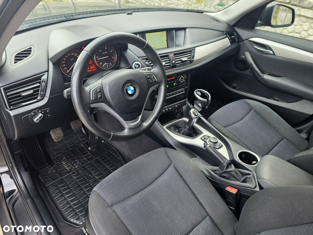 BMW X1 sDrive16d xLine - 12