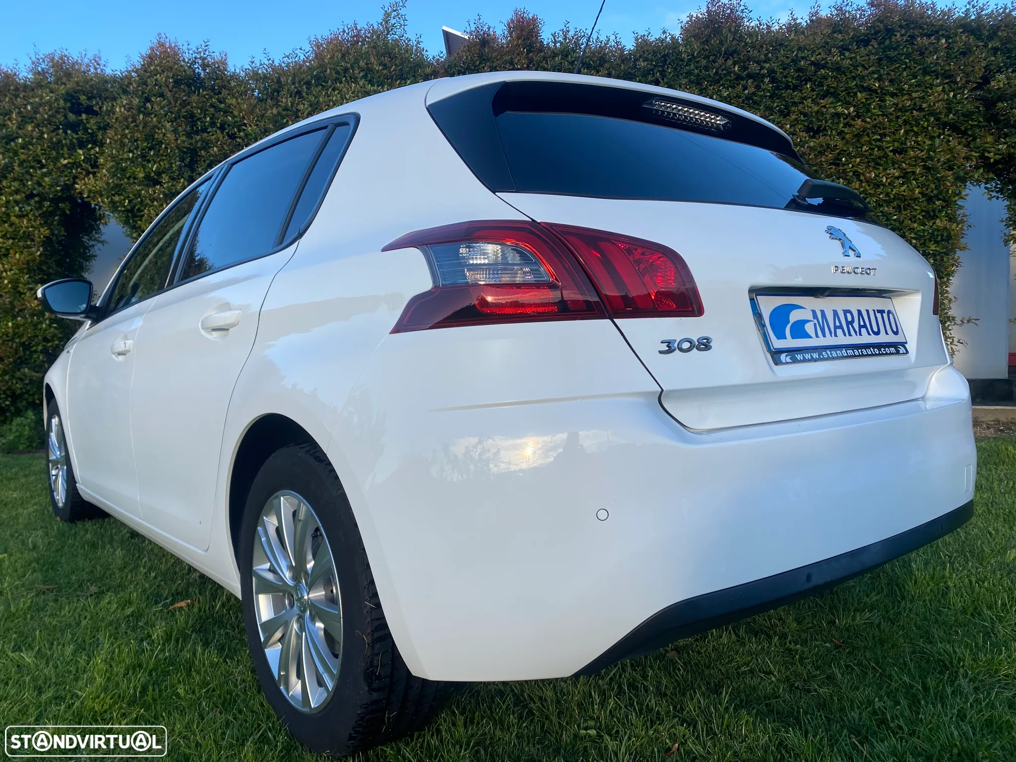 Peugeot 308 1.5 BlueHDi Style - 11