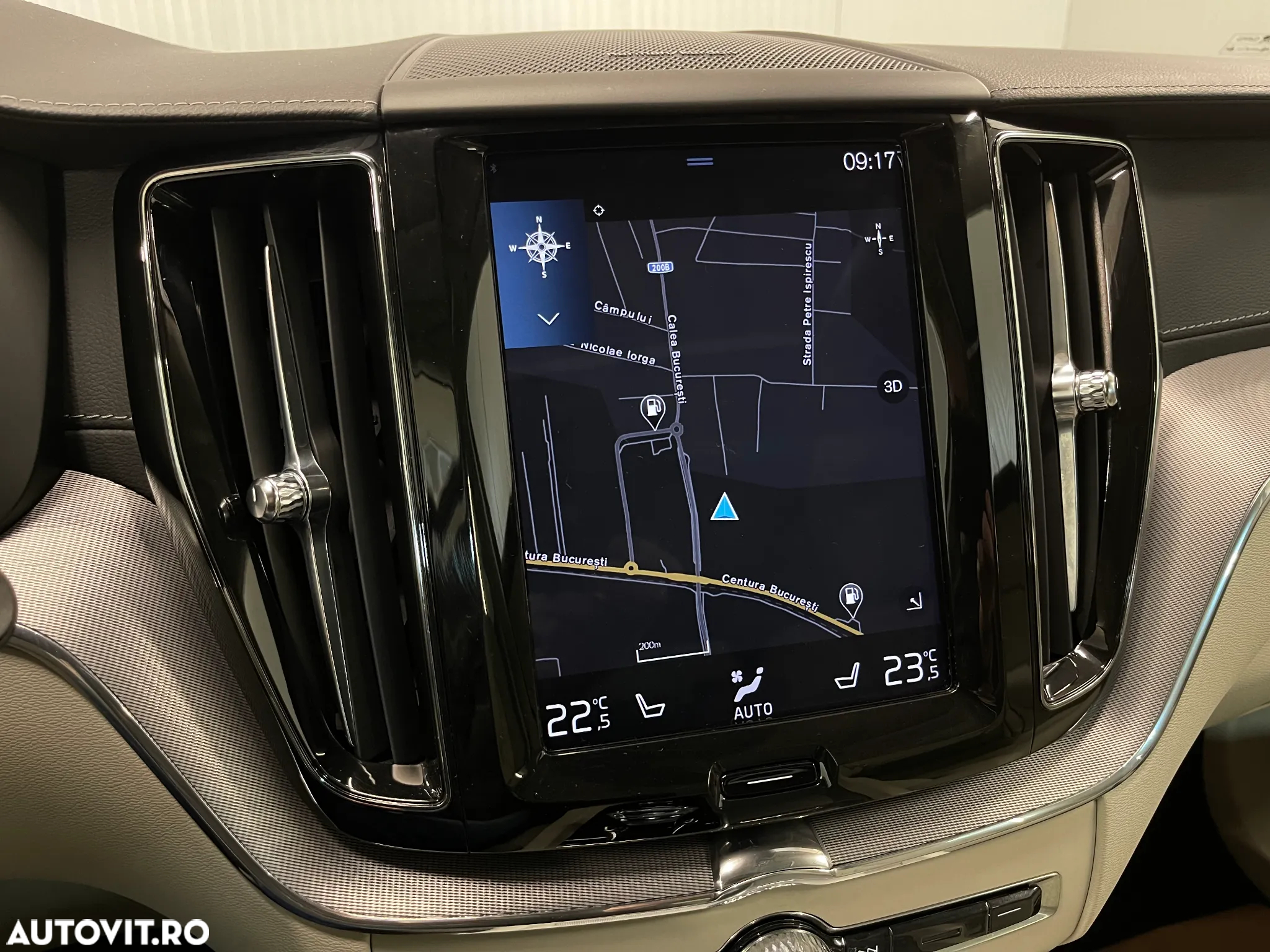 Volvo XC 60 Recharge T8 Twin Engine eAWD Inscription - 16