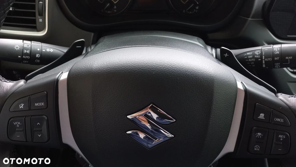 Suzuki S-Cross 1.4 BoosterJet mHEV Premium Plus SP - 33