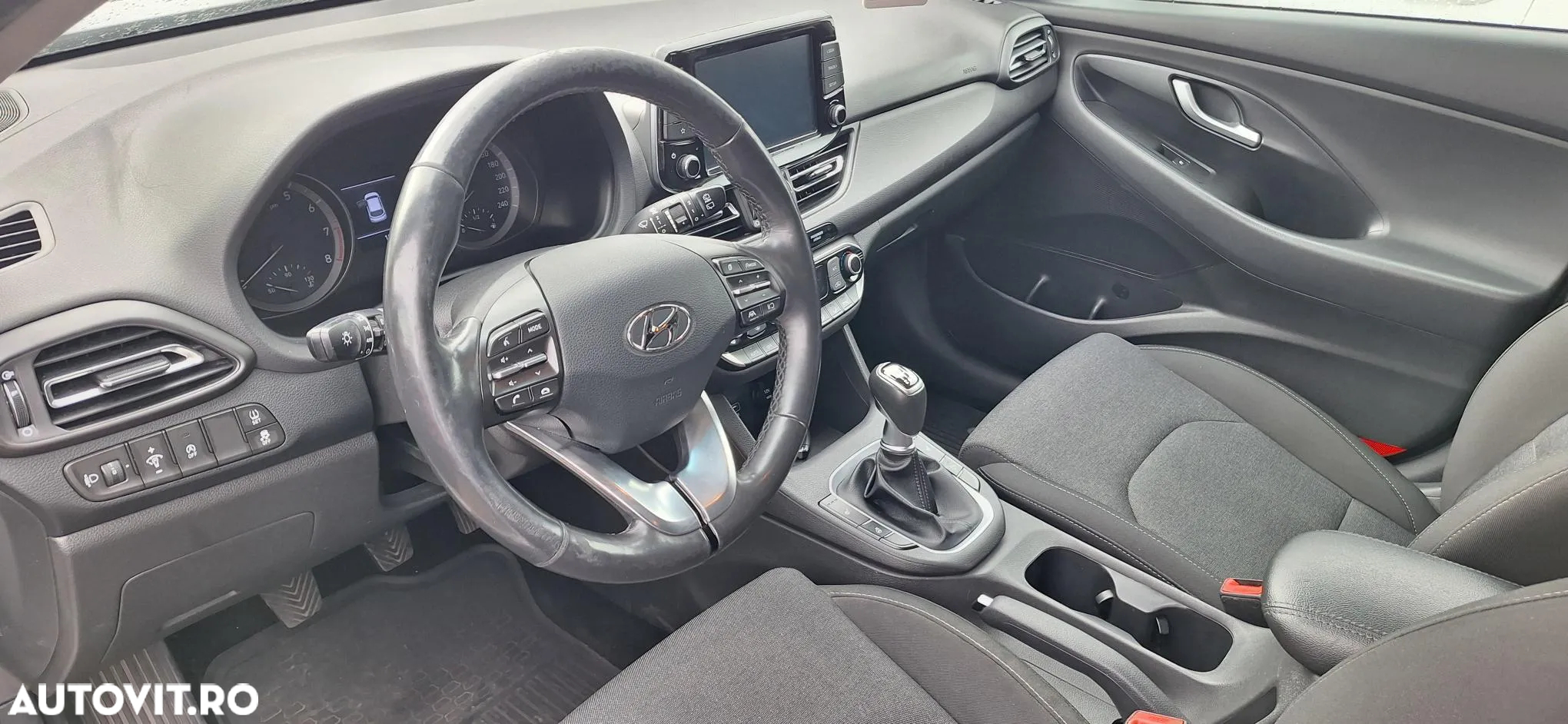 Hyundai i30 1.5 110CP 5DR M/T Highway - 9