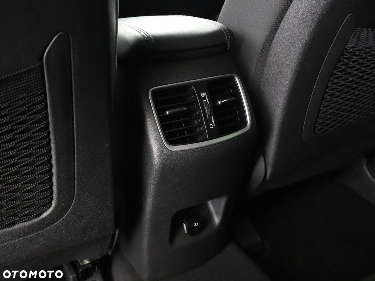 Hyundai Tucson 1.6 GDi 2WD DCT Advantage - 33