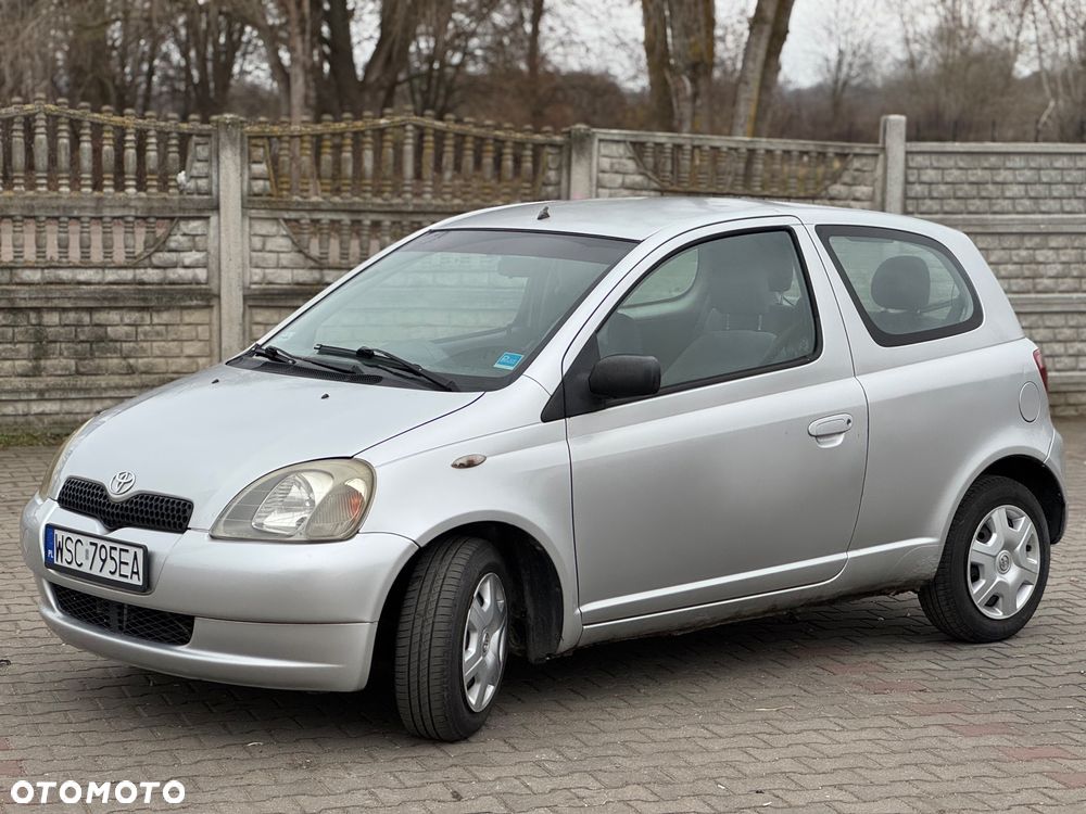 Toyota Yaris - 4
