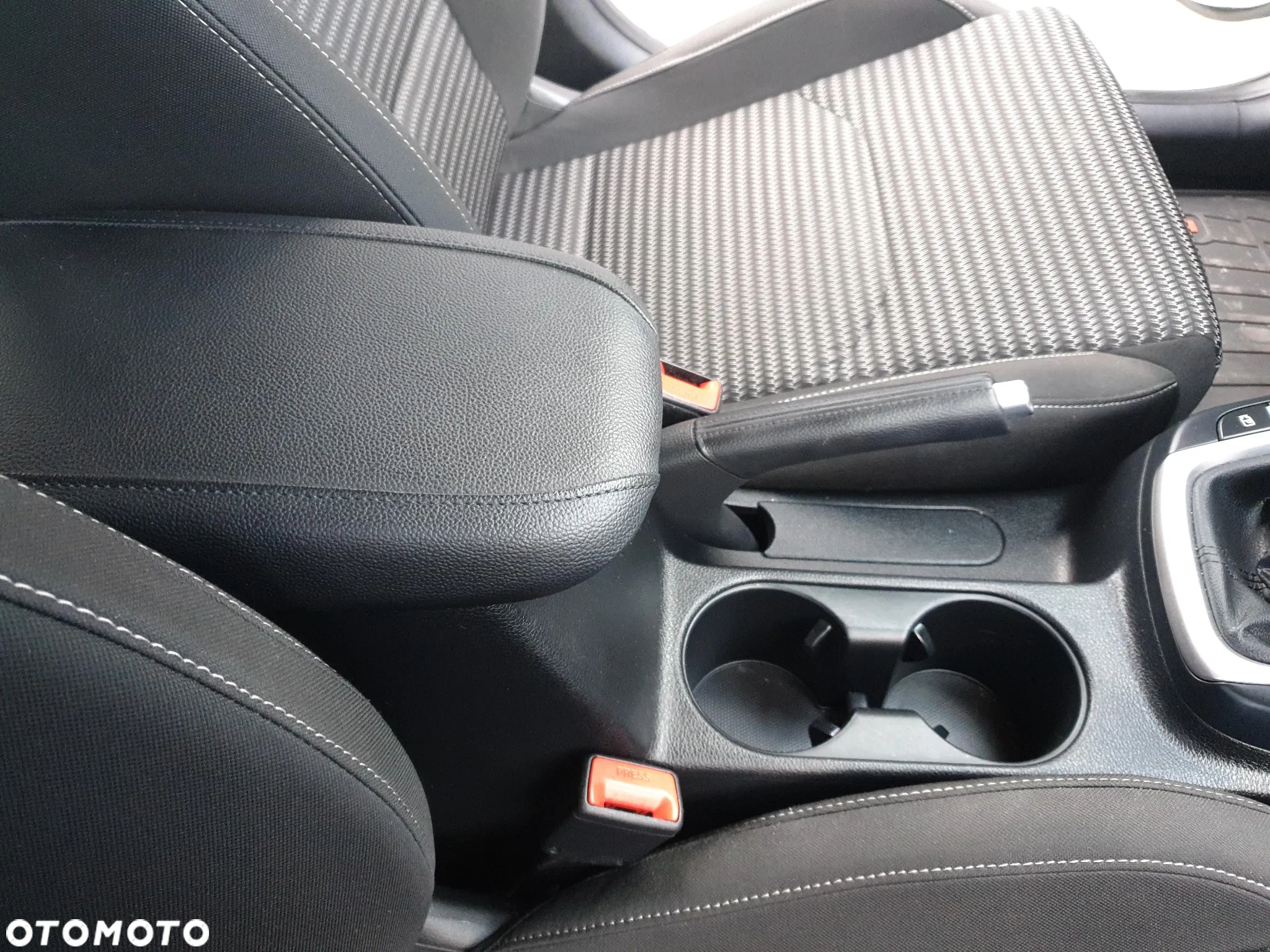 Kia Ceed 1.5 T-GDI M - 27