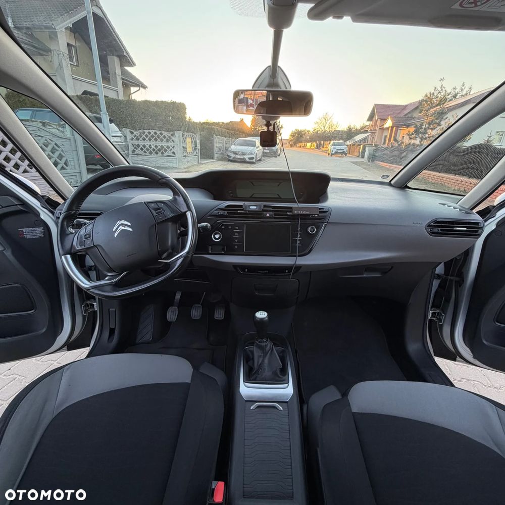 Citroën C4 Picasso - 12