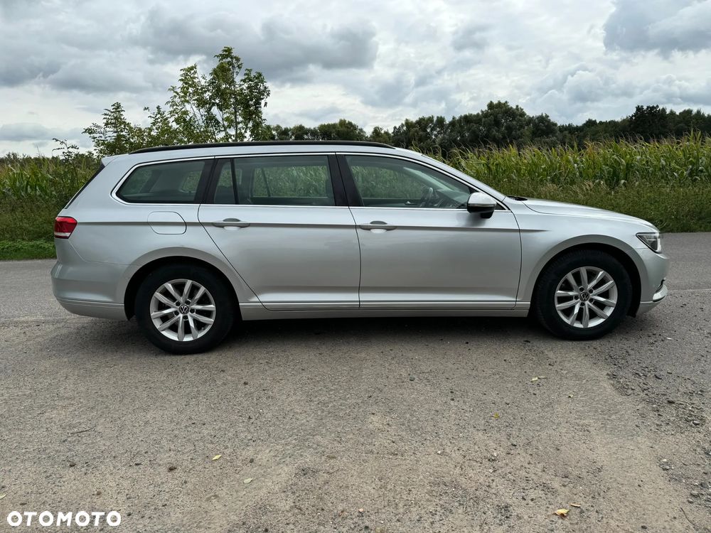 Volkswagen Passat Variant 2.0 TDI (BlueMotion Technology) Comfortline - 8
