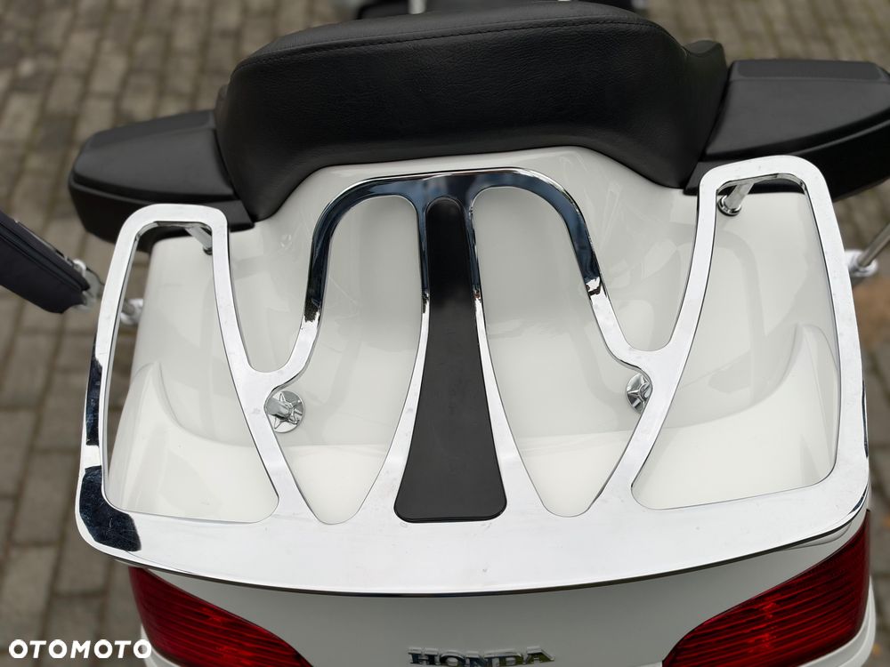 Honda GL - 16