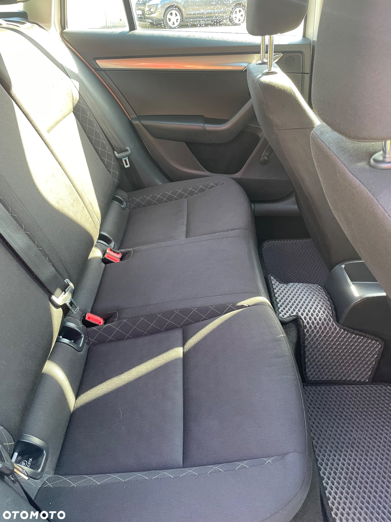 Skoda Octavia 1.6 TDI Active - 9