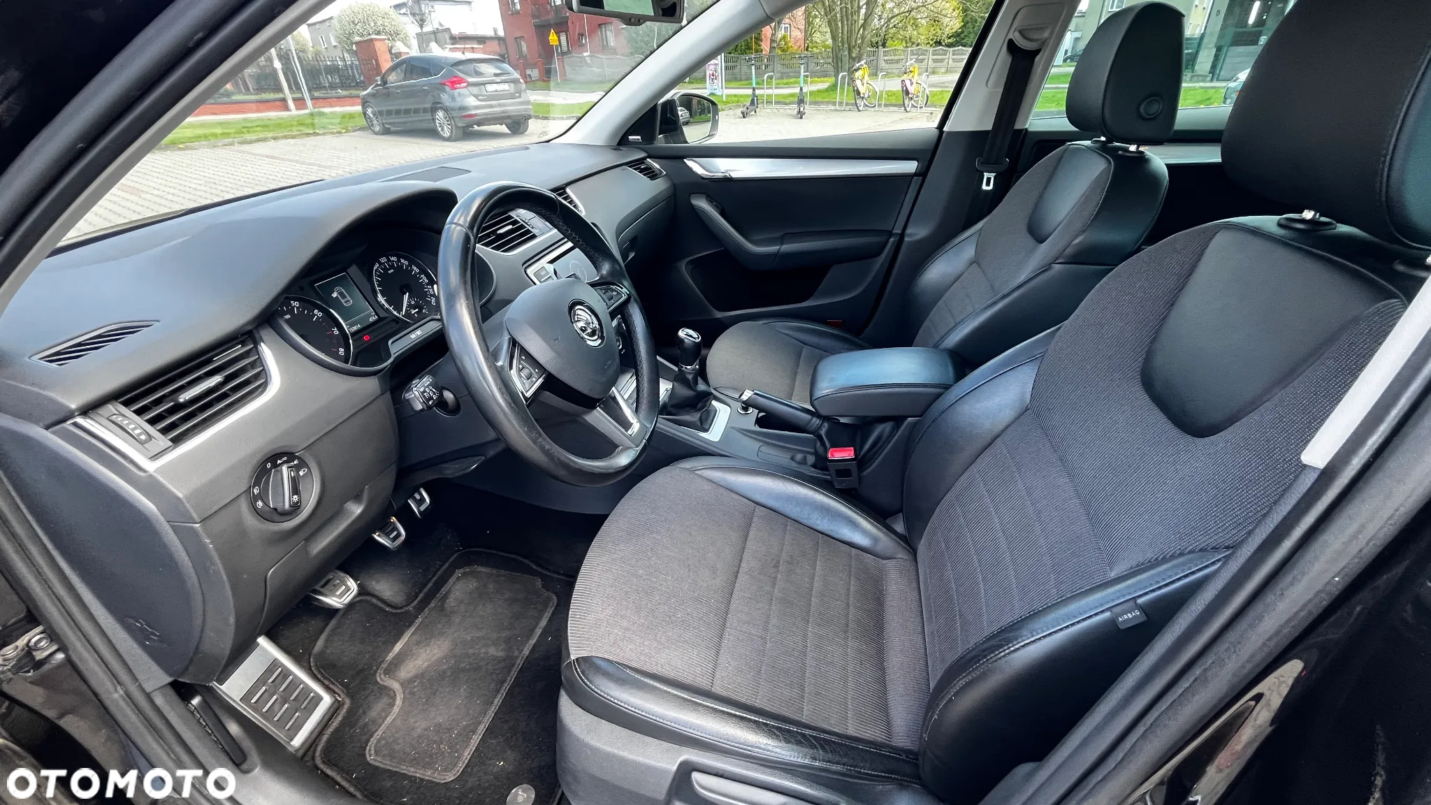 Skoda Octavia - 8
