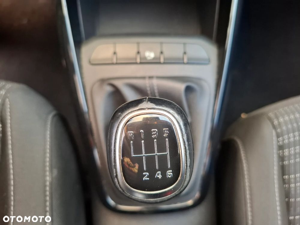 Kia Stonic - 29