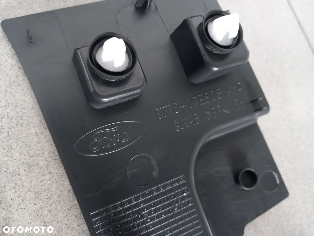 Zaślepka - osłona zawiasu drzwi tylnych prawych Ford Transit/Tourneo Courier 2014- 1864392 - 5