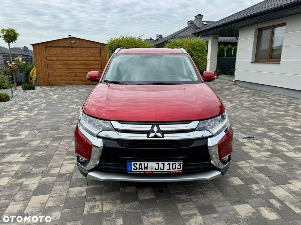 Mitsubishi Outlander - 25