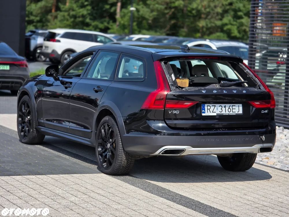 Volvo V90 Cross Country D4 SCR AWD Pro - 6
