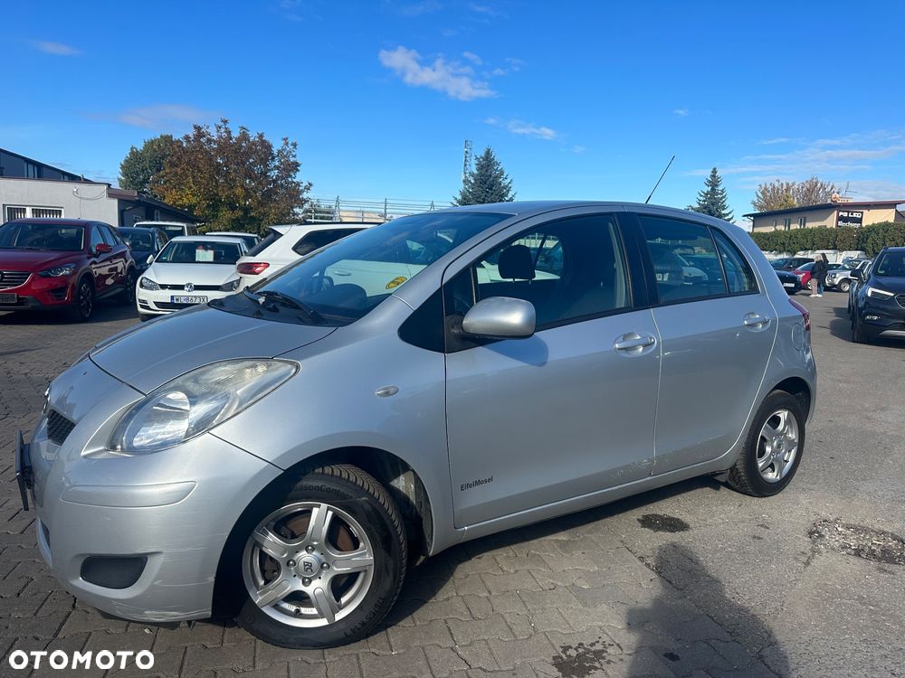 Toyota Yaris 1.0 Entry EU5 - 1