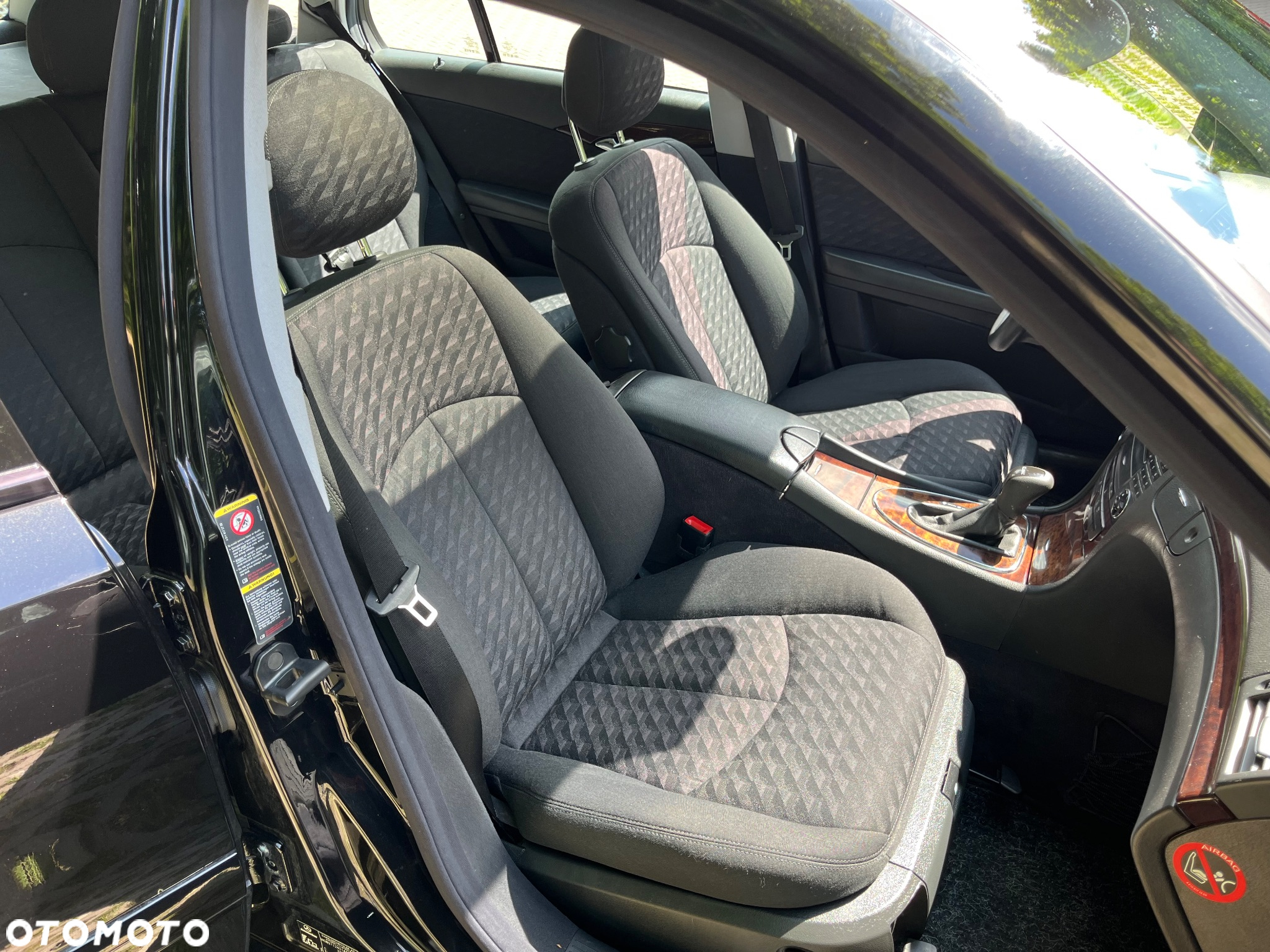 Mercedes-Benz Klasa E 200 T Kompressor Automatik Classic - 13