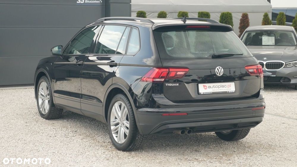 Volkswagen Tiguan - 5