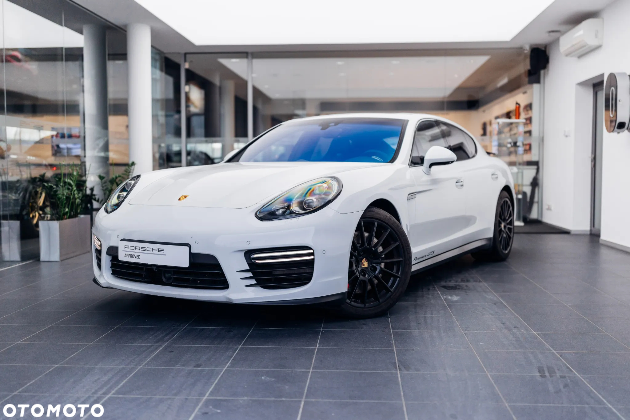 Porsche Panamera GTS - 2