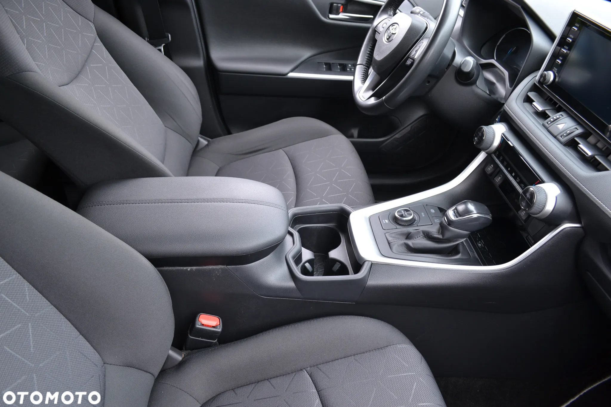 Toyota RAV4 - 28