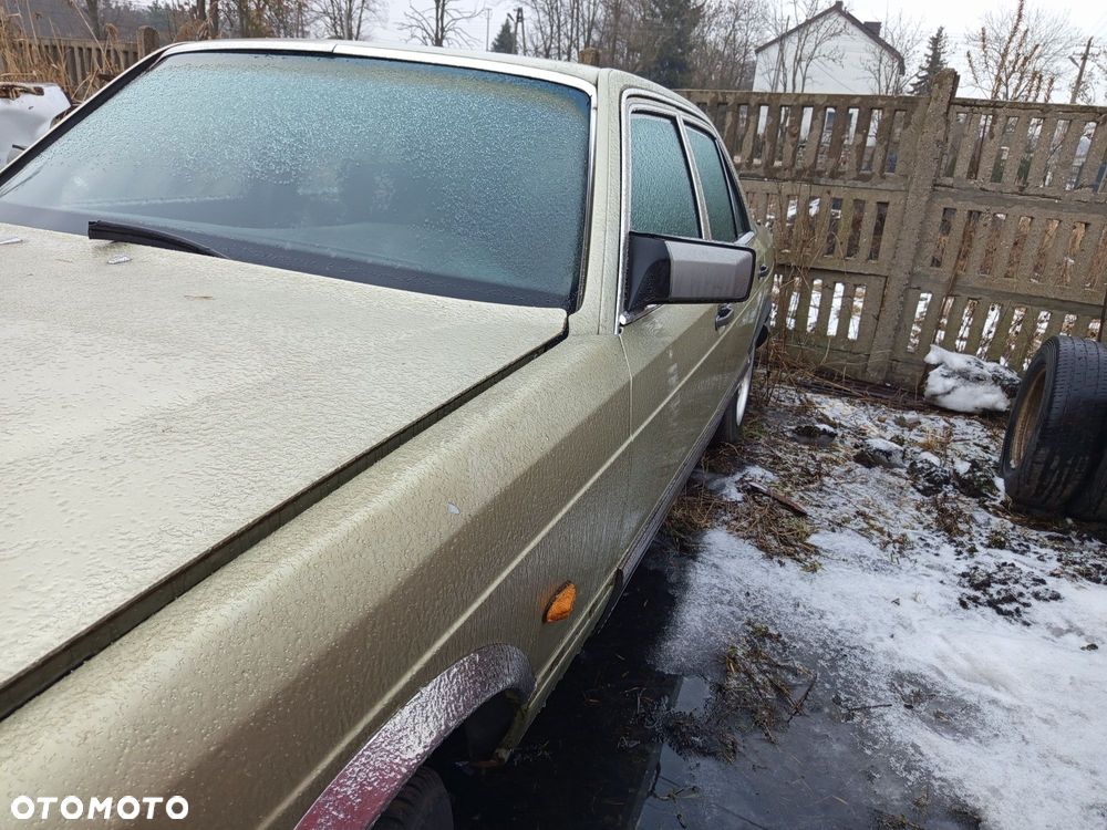 Błotniki Mercedes Benz w126 SE - 4