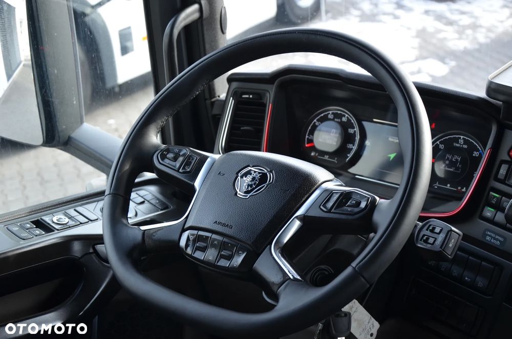 Scania R 580 / V8 / 4 PODUSZKI / KLIMA P. / NAVI /FULL LED / ACC / 7410 - 20