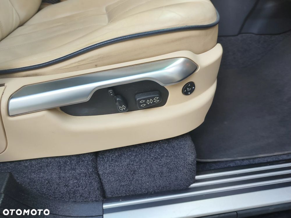 Land Rover Range Rover TDV8 Vogue - 11